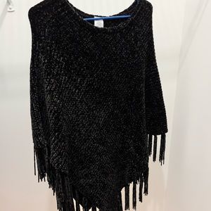XL Black Fringe Polyester Poncho🖤